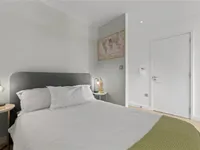 Недвижимость Highgate Hill: 16