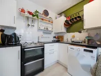 Недвижимость Lorrimore Road: 8