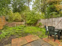 Недвижимость Hermitage Road: 2