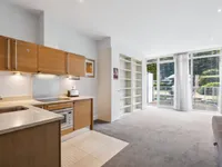 Недвижимость Howard Building, 368 Queenstown Road: 4