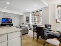 Недвижимость Swan Court, Chelsea Manor Street: 2