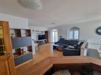 Недвижимость Дом в Изоле: 17