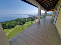 Недвижимость Дом в Изоле: 25