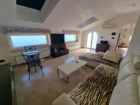 Недвижимость Дом в Изоле: 29