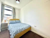 Недвижимость Watney Street: 2