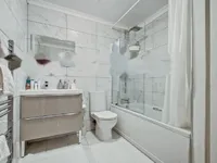 Недвижимость Ainsworth Close: 10