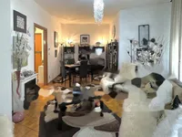 Недвижимость Трехкомнатная квартира, Центр: 8