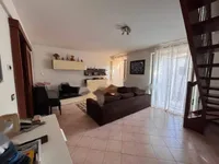 Недвижимость Трёхкомнатная квартира в Гориции: 5