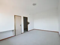 Недвижимость Трёхкомнатная, проспект Италия: 4