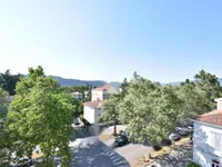 Недвижимость Трёхкомнатная, проспект Италия: 22