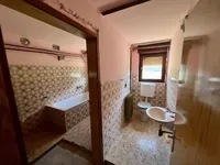 Недвижимость Дом с террасой, Кот: 5