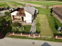 Недвижимость Дом с террасой, Кот: 21