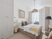 Недвижимость Basil Street: 11