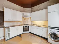 Недвижимость —: 1