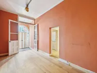 Недвижимость —: 6