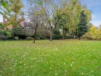 Недвижимость —: 9