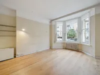 Недвижимость —: 12