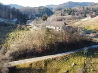 Недвижимость Владение, ферма Златече: 2