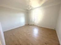 Недвижимость Двухкомнатная квартира, центр: 10