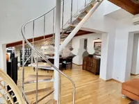 Недвижимость Трехкомнатная квартира Центр: 17