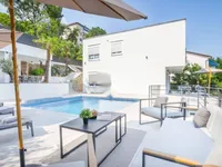 Недвижимость Семейный дом Опатии Центр: 3