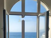 Недвижимость Четырехкомнатная квартира Центр: 8