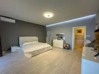 Недвижимость Четырехкомнатная квартира,Ичичи: 10