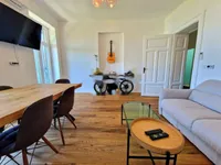 Недвижимость Четырехкомнатная квартира, Центр: 1