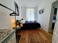 Недвижимость Четырехкомнатная квартира, Центр: 18