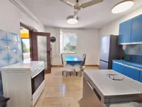 Недвижимость Четырёхкомнатная квартира Побри: 4