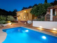 Недвижимость Дом в Вепринац, Опатия: 36