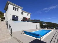 Недвижимость Семейный дом Вепринац: 1