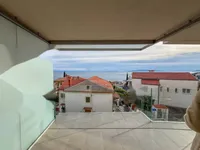 Недвижимость Трёхкомнатная квартира Центр: 5