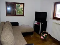 Недвижимость Трехкомнатная квартира, центр: 10