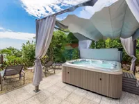 Недвижимость Многоквартирный дом Пунта: 5