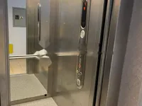 Недвижимость Четырехкомнатная квартира в центре: 9