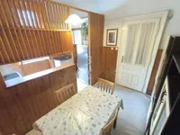 Недвижимость Трехкомнатная квартира, Центр: 2