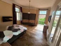 Недвижимость Трехкомнатная квартира, Центр: 6