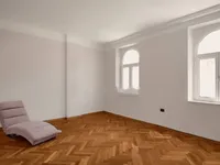 Недвижимость Квартира Второй Этаж, Центр: 12