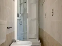 Недвижимость Квартира Второй Этаж, Центр: 17