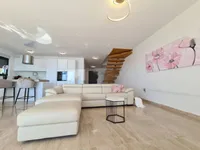 Недвижимость Семейный дом 250 м², новый: 4