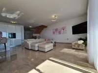 Недвижимость Семейный дом 250 м², новый: 6