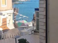 Недвижимость Двухкомнатная квартира в Центре: 2