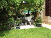 Недвижимость Трехкомнатная квартира в центре: 4