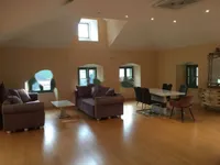 Недвижимость Трехкомнатная квартира в Центре: 2