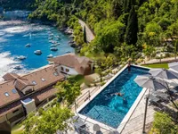 Недвижимость Двухкомнатная квартира Центр: 1