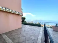 Недвижимость Трехкомнатная квартира Центр: 4