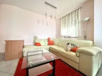 Недвижимость Трехкомнатная квартира Центр: 9