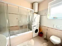 Недвижимость Трехкомнатная квартира Центр: 15