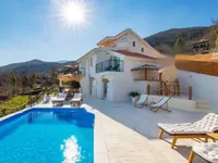 Недвижимость Семейный дом на Поляне: 1